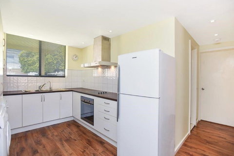 The Dolphins Beachfront Apartments - Palm Beach Accommodation 16