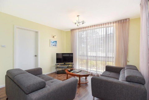 The Dolphins Beachfront Apartments - Palm Beach Accommodation 17