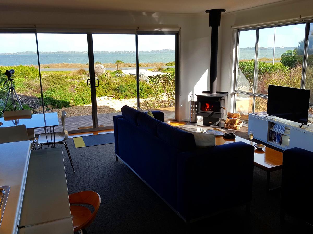 South East And Limestone Coast SA Palm Beach Accommodation