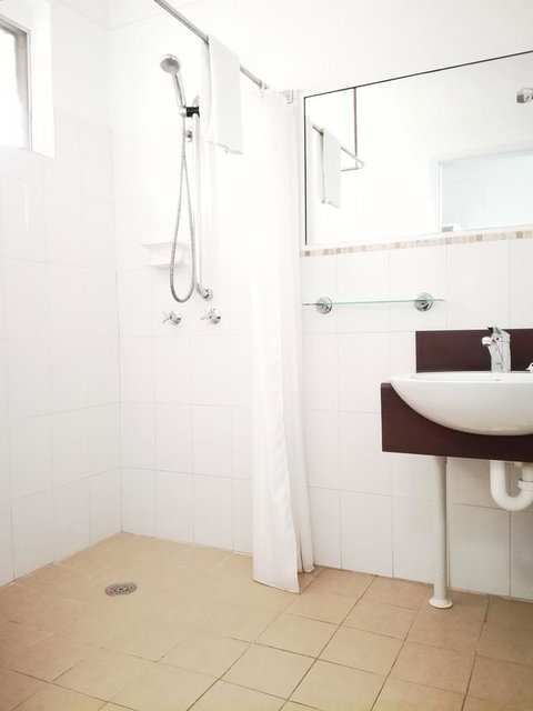 Arcadia Motel - Palm Beach Accommodation 17