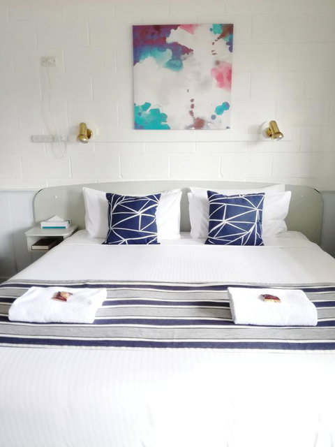 Arcadia Motel - Palm Beach Accommodation 23