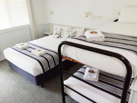 Arcadia Motel - Palm Beach Accommodation 18