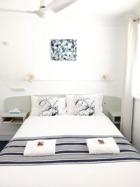 Arcadia Motel - Palm Beach Accommodation 8