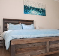 Smugglers Inn Studio Apartments - Palm Beach Accommodation