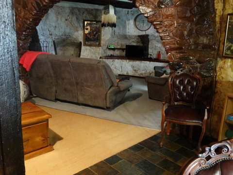 Di's Place - Palm Beach Accommodation 9