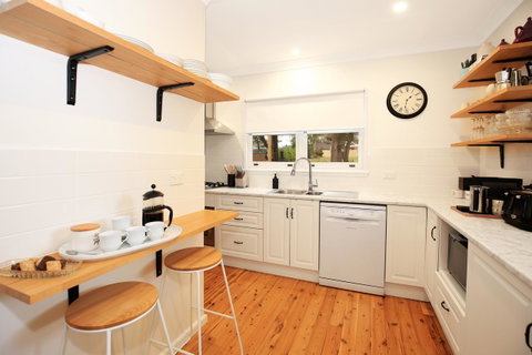 Hudson Bay @ Basin View-Pet Friendly-15 Mins To Hyams Beach - Palm Beach Accommodation 5