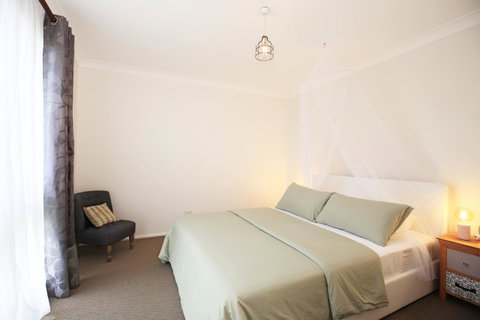 Hudson Bay @ Basin View-Pet Friendly-15 Mins To Hyams Beach - Palm Beach Accommodation 8