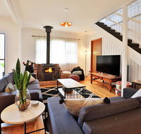 Hudson Bay  Basin View-Pet Friendly-15 Mins to Hyams Beach - Palm Beach Accommodation