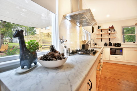 Hudson Bay @ Basin View-Pet Friendly-15 Mins To Hyams Beach - Palm Beach Accommodation 6