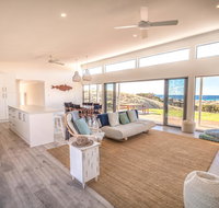 Middle River Beach House Western House - Palm Beach Accommodation