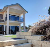 Bay Bliss - Palm Beach Accommodation