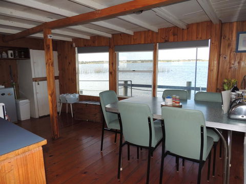 PS Federal Retreat Paddle Steamer Goolwa - Palm Beach Accommodation 23