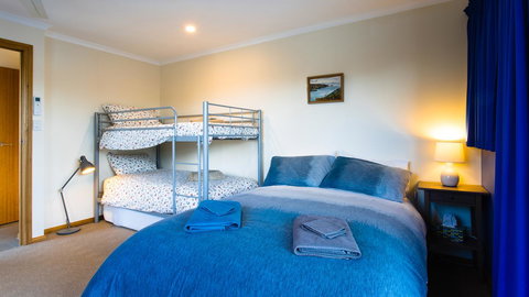 Southern Ocean Lookout - Palm Beach Accommodation 5