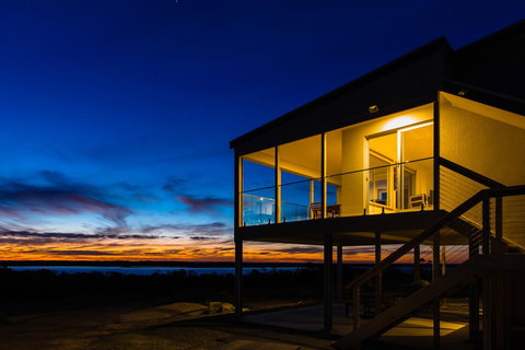 Southern Ocean Lookout - Palm Beach Accommodation 0