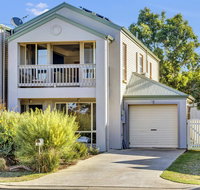 The Lighthouse - Palm Beach Accommodation