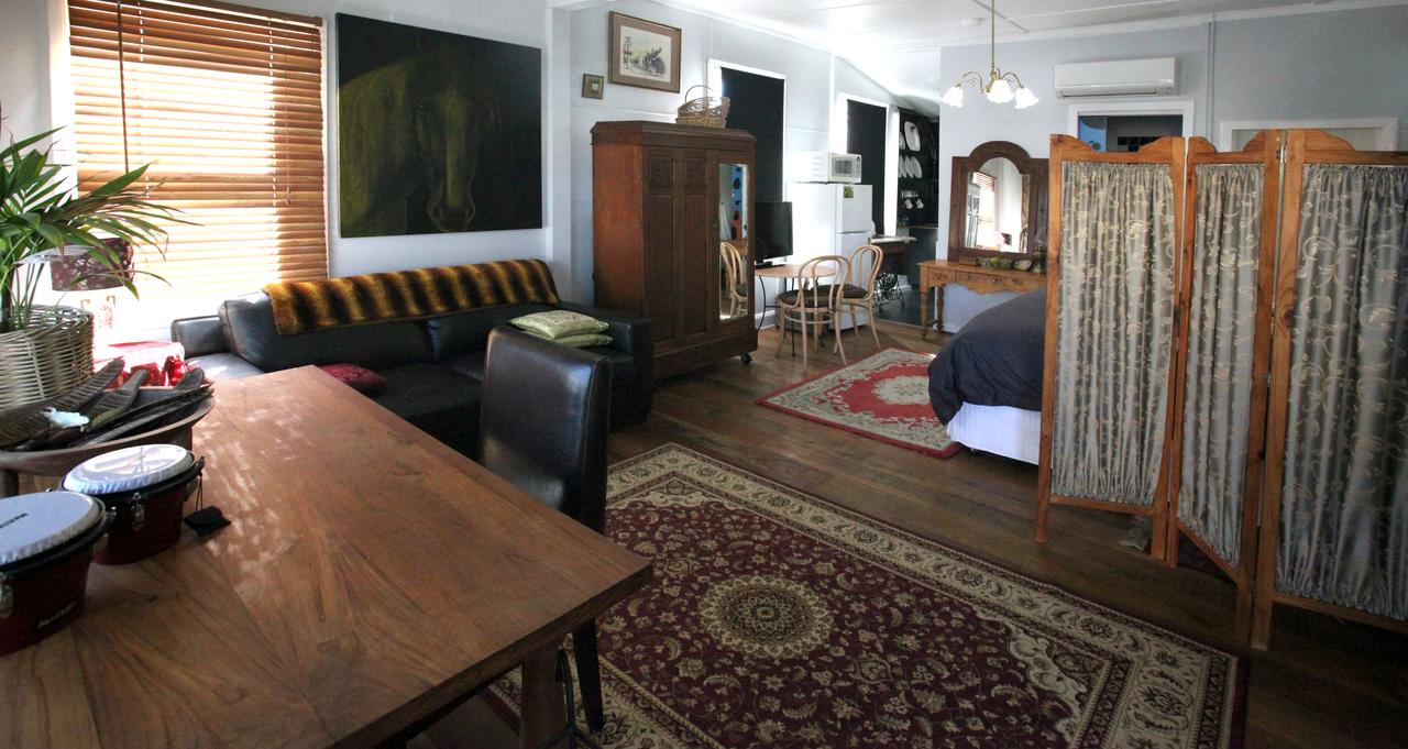 Jembaicumbene NSW Palm Beach Accommodation