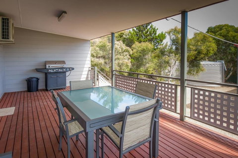 Desert Pea - Palm Beach Accommodation 1