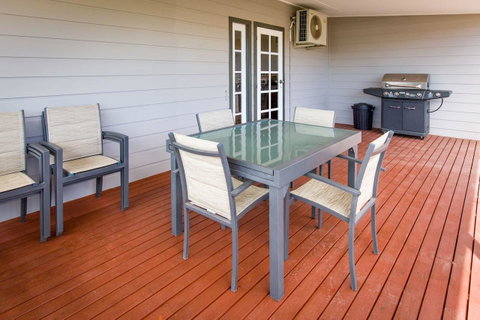Desert Pea - Palm Beach Accommodation 2
