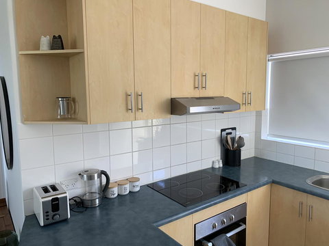 Sunshine Four - Palm Beach Accommodation 21