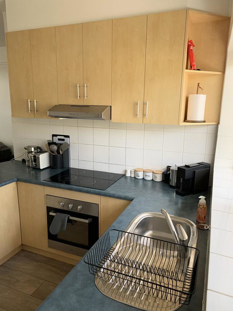 Sunshine Four - Palm Beach Accommodation 24