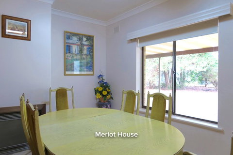 The Lyndoch Motel - Palm Beach Accommodation 30