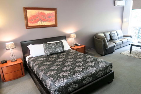 The Lyndoch Motel - Palm Beach Accommodation 12