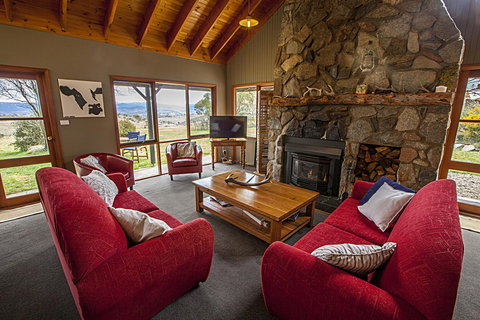 Eagles Range - Palm Beach Accommodation 4