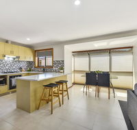 City Four Apartment - Palm Beach Accommodation