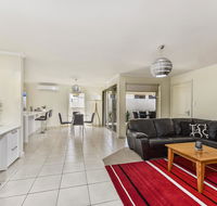 City Fringe Apartment - Palm Beach Accommodation