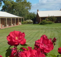 Coonawarra Units - Palm Beach Accommodation