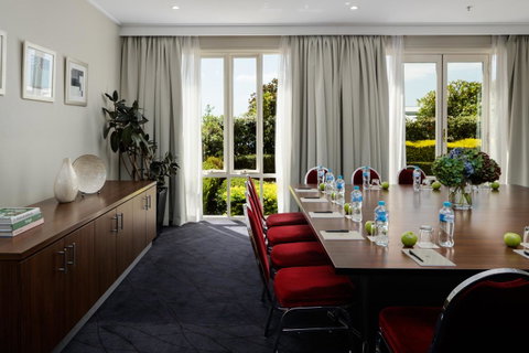 Rydges Newcastle - Palm Beach Accommodation 39