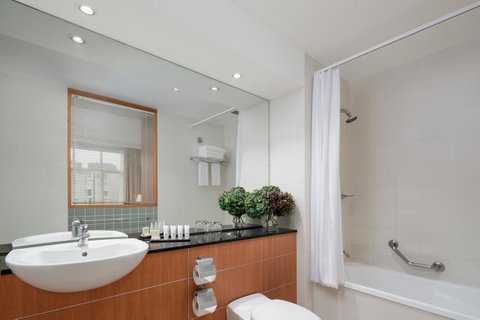 Rydges Newcastle - Palm Beach Accommodation 14