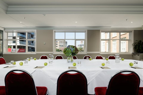 Rydges Newcastle - Palm Beach Accommodation 42