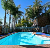 Cattlemans Country Motor Inn  Serviced Apartments - Palm Beach Accommodation