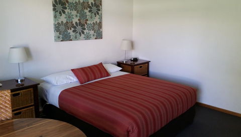 Coonawarra Motor Lodge - Palm Beach Accommodation 17