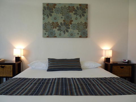 Coonawarra Motor Lodge - Palm Beach Accommodation 2