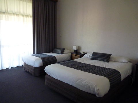 Coonawarra Motor Lodge - Palm Beach Accommodation 7