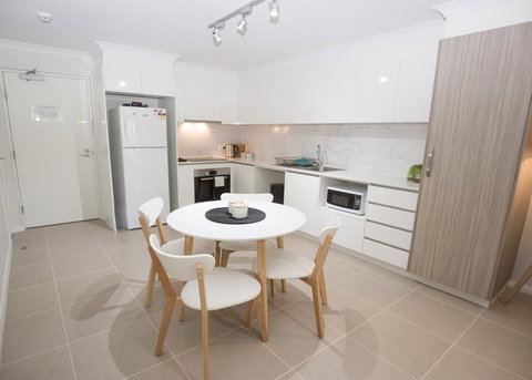 Yaran Suites - Palm Beach Accommodation 18