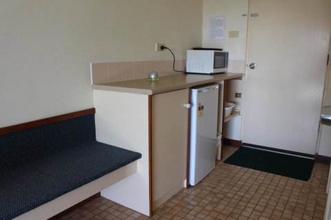 Karri Forest Motel - Palm Beach Accommodation 34