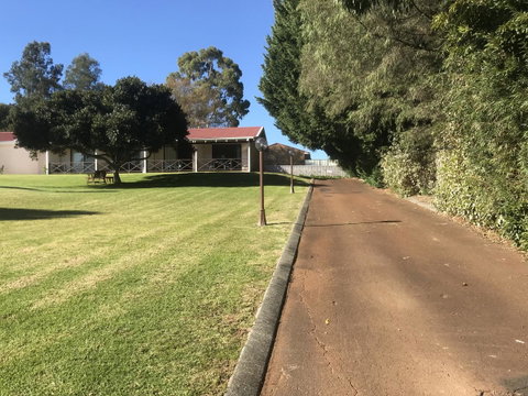Karri Forest Motel - Palm Beach Accommodation 2