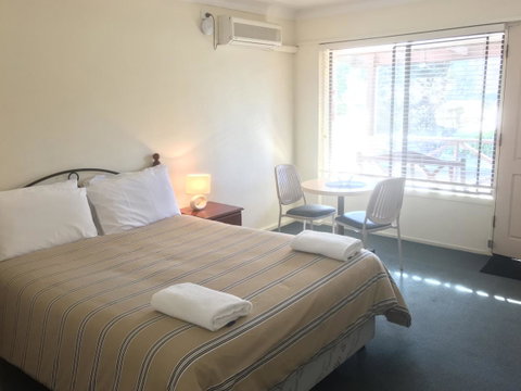Karri Forest Motel - Palm Beach Accommodation 24
