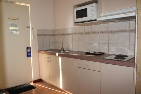 Karri Forest Motel - Palm Beach Accommodation 37