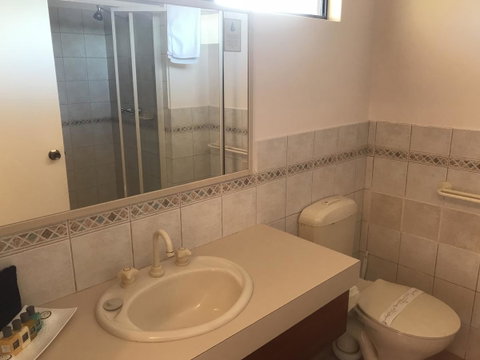 Karri Forest Motel - Palm Beach Accommodation 10