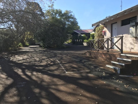 Karri Forest Motel - Palm Beach Accommodation 9