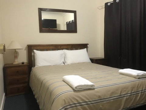 Karri Forest Motel - Palm Beach Accommodation 26