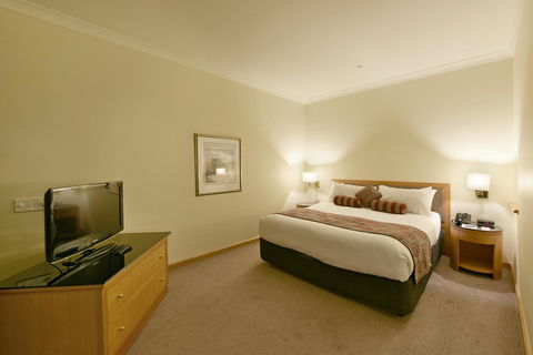 Duxton Hotel Perth - Palm Beach Accommodation 10