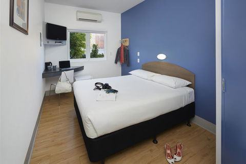 Ibis Budget Perth Airport - Palm Beach Accommodation 0