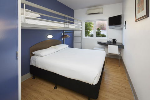 Ibis Budget Perth Airport - Palm Beach Accommodation 13