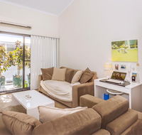 Home Apartment - Perth City Centre - Free WiFi - Palm Beach Accommodation