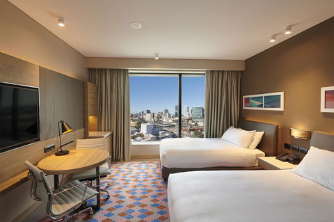 Doubletree By Hilton Perth Northbridge - Palm Beach Accommodation 9